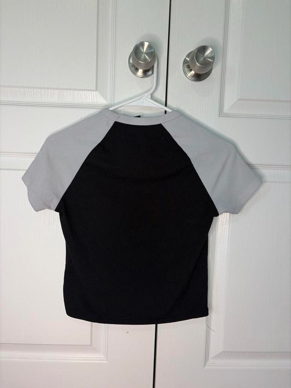 Streetwear Society L.A. California Black & Gray Raglan Tee - Picture 2 of 2